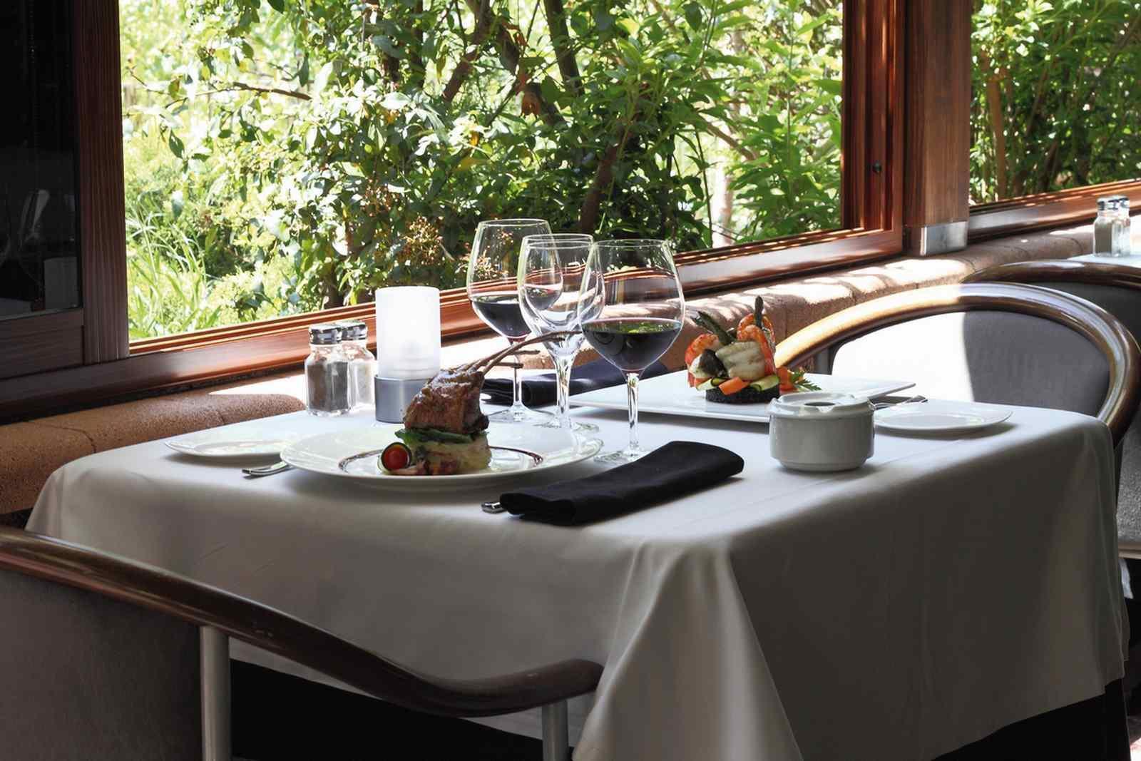 Hotel Acta Arthotel 4*